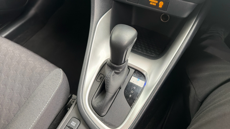 Toyota Yaris 1.5 Hybrid Design 5dr CVT Hybrid Hatchback